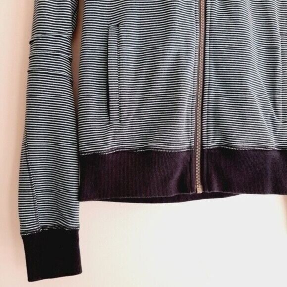 LULULEMON Bliss Break Hoodie Jacket Full-Zip Front Blue Stripe Sz M 6 8 - Picture 4 of 15